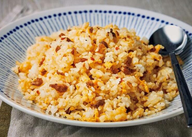 業務スーパーの「チャーハンの素」は辛旨でクセが強い味わいでした