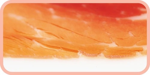 口溶け：霜降りの脂がとろりと溶ける口当たりの良さ 生ハムおすすめ イメージ