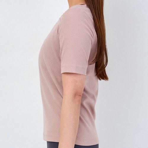 小さく見せるブラトップおすすめ Nstyle（エヌスタイル） タンクトップ イメージ3