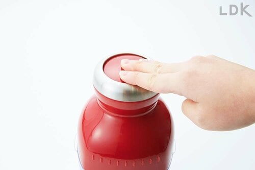 軽く押すだけで均一なみじん切り フードプロセッサーおすすめ イメージ2