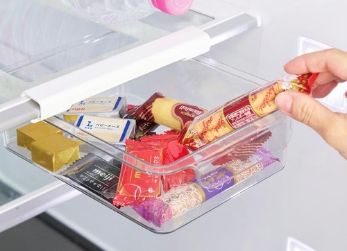 ごちゃつきがちな冷蔵庫内は棚下トレーでスッキリ！ 冷蔵庫棚下トレーおすすめ イメージ