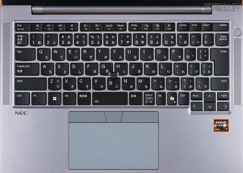 中央のポインティングデバイスはもう完全にThinkPad!? ノートパソコンおすすめ イメージ