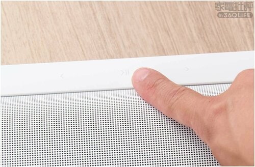 テレビとの接続はケーブル1本!本体はタッチ操作のみ 家電批評ベストバイオブザイヤーおすすめ イメージ3