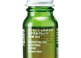 【無印のスゴい日用品】「おやすみ」の名の通りリラックスしちゃうオイルって？｜売れ筋アイテムを検証