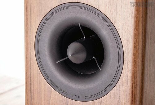 バスレフポートは音質向上の仕掛けが Polk Audio「Reserve R200」おすすめ イメージ