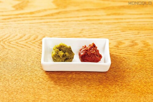 柚子ごしょうと辛みそがいい味変に! ウエスタンフーズ「国産牛もつ鍋セット(2~3人前)」おすすめ イメージ