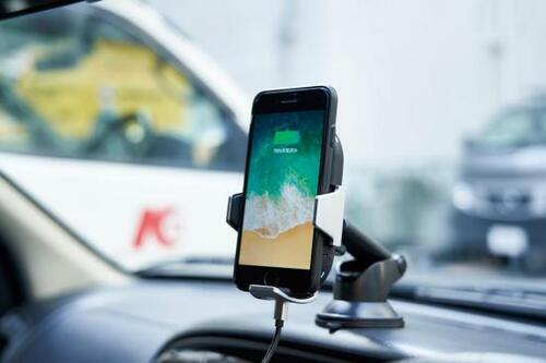 ［Qi］ハイスペックな1台 VANMASS 「進化版重力式ホルダー」 イメージ2