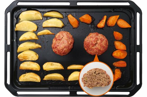 ［焼き］ハンバーグ&野菜：ハンバーグはふんわりジューシー。ニンジンを噛むと甘みが口に広がった！ オーブンレンジおすすめ イメージ2