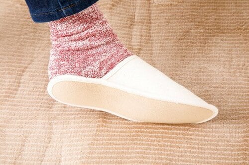 ④美しいコットン生地なのにワンコインで買えるスリッパ