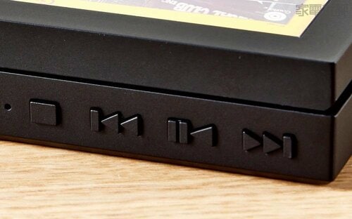 ボタンやLED表示は少し見にくい CDプレーヤーおすすめ イメージ