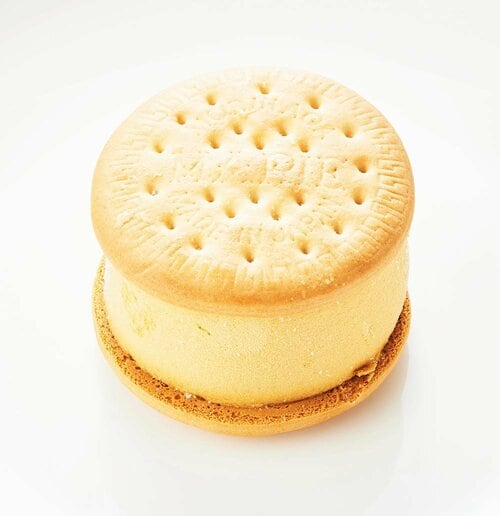 アイスクリームおすすめ 森永製菓 100TH マリー ビスケットサンドアイス キャラメル イメージ2