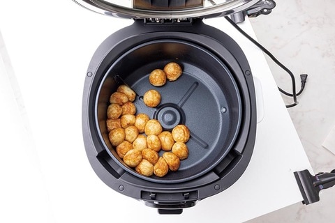 名勝負】自動調理鍋のベストバイ「ホットクック」と新製品「シェフ