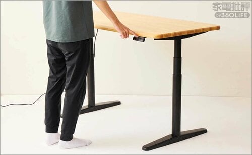 なめらかに動いて心地よい! 電動昇降デスクおすすめ イメージ