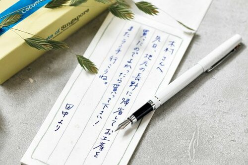 ダイソーの激安万年筆は「100円版」を選ぶべし