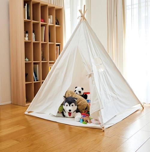 キッズテントで遊び場兼おもちゃの隠し場をつくる！ イメージ