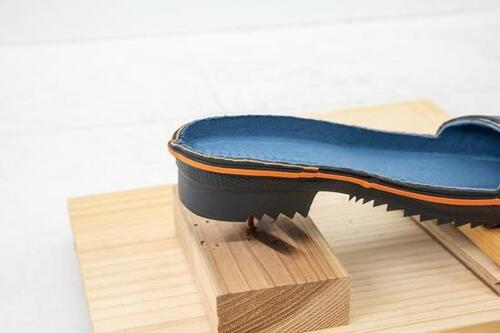 富士手袋工業「安全長靴 PVC 9208」3