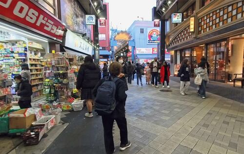 ＜街歩き＞精細感が高く自然な補正 アクションカメラおすすめ イメージ