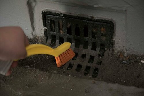 レモン汁と重曹のWパワーで明るいベランダを取り戻そう