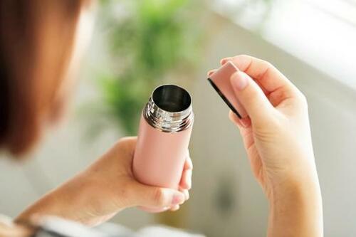 容量120ml程度の小ささ「ミニ水筒」がいま人気なんです イメージ