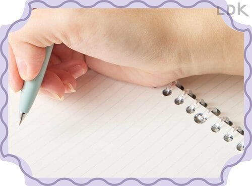 リングが手に当たらないから書きやすい ルーズリーフノートのおすすめおすすめ イメージ