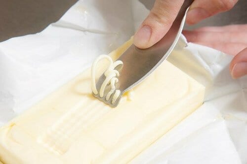 ［カッテヨシ！！］気持ちよく削れるカチカチバターがスーッ！！ イメージ