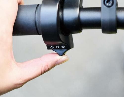 ウインカーは見やすいですが戻し忘れに注意 イメージ3