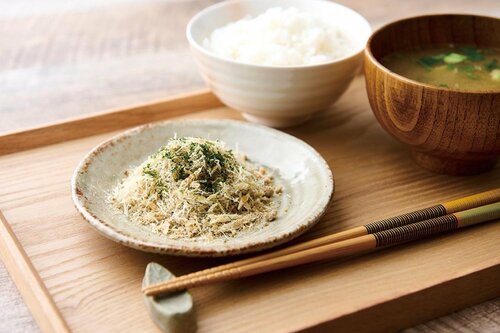 コンパクトながら粉砕力はバツグン ミルミキサーおすすめ イメージ