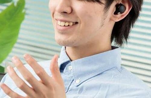 ポイント3:イヤホンを装着したまま会話ができる