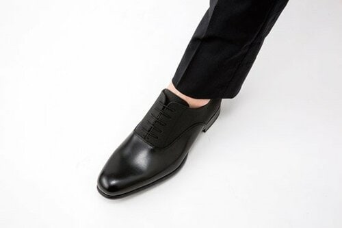 C評価: 【C評価】爪先がシャープすぎ!?ZARAのスマートシューズ イメージ4