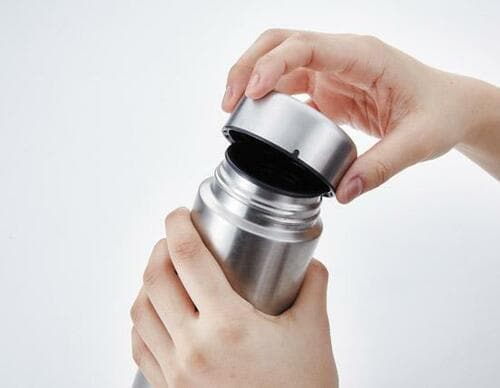 かわいくてお手頃な水筒が欲しい！イケアのスチール魔法瓶は買い？ イメージ