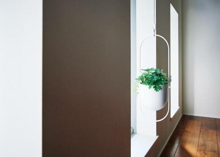 【IKEA】手軽に部屋の雰囲気アップ！　絵やグリーンをポイントに│『LDK』とプロがおすすめ