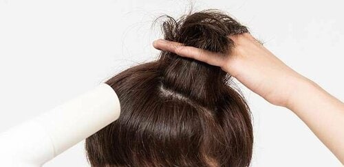 1.整髪料の前にドライヤー ヘアジェルおすすめ イメージ