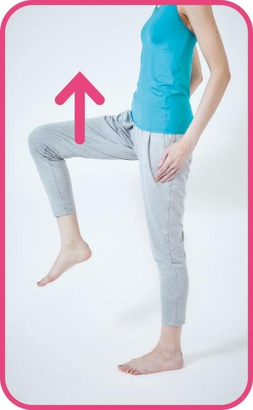 「ゆるめる」で効果倍増！腹筋を使う前に足をぶらぶらさせる イメージ2