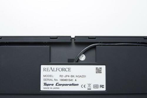 プロの超高速タイピングをしっかり認識! 長時間入力しても疲れない静電容量無接点を採用