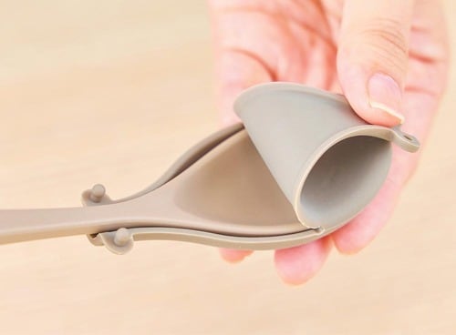 シリコーンカバーが扱いやすい スリーコインズおすすめ イメージ