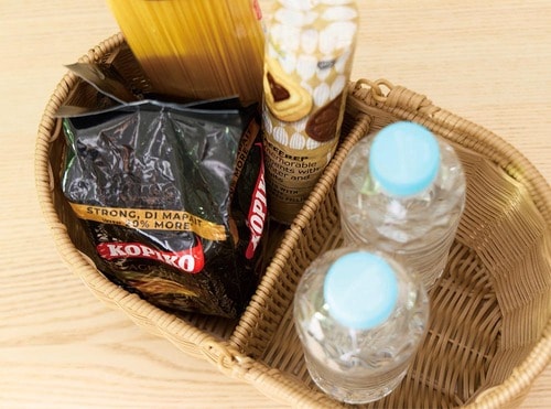 仕切り付きで中のものが倒れにくい スリーコインズおすすめ イメージ