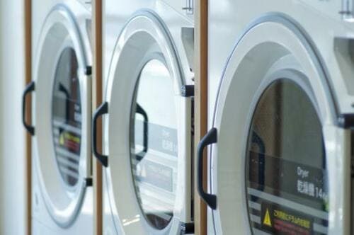 乾きにくい布団類はコインランドリーへ イメージ