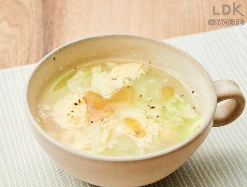 お湯で割るだけで本格中華スープに イメージ