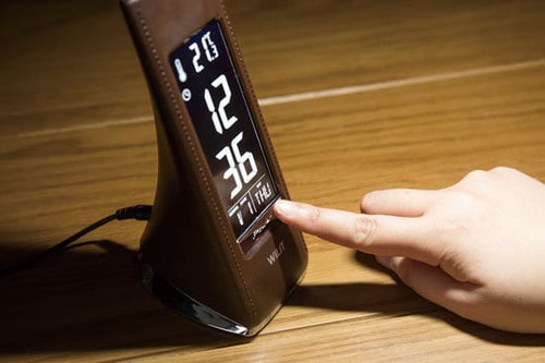 レザー調が艶かしい欧州Amazonベストセラー イメージ2