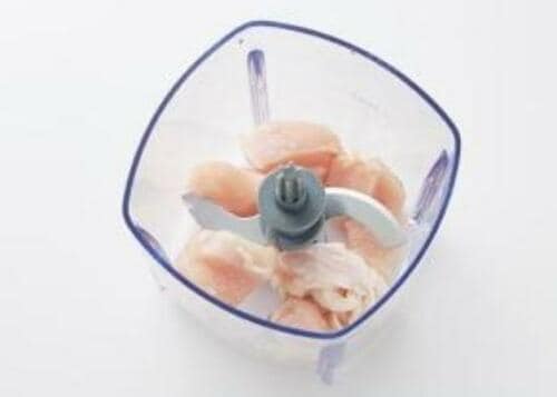 鶏むね肉が秒で挽き肉に イメージ