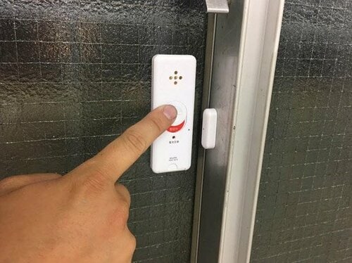 窓からの侵入はアラームでブロック!