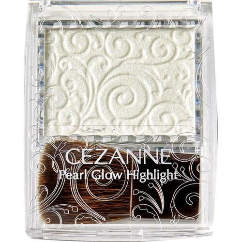 ラメが印象的で立体感を演出! セザンヌ イメージ3