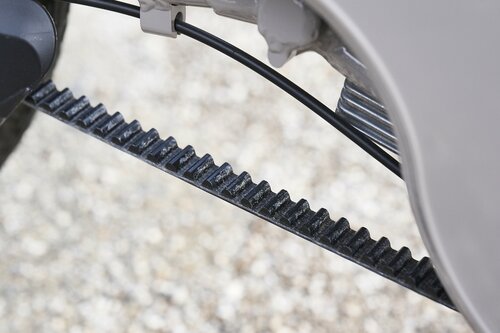 ベルトチェーンなので、サビつく心配がない 電動アシスト自転車おすすめ イメージ