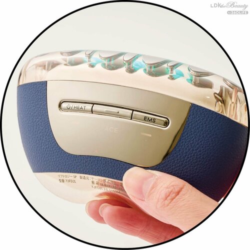 使いやすさ：ほどよい重さで安定感あり、すべりにくいレザー調も好評 美顔器おすすめ イメージ2