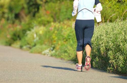 ウォーキング30分を超える脂肪燃焼効果も期待できる