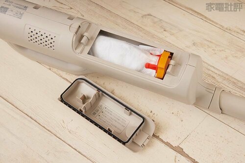 【紙パックの着脱】 紙パック式掃除機おすすめ イメージ