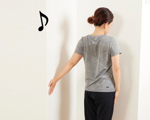 ワンポイントアドバイス:キツいときは腕を下に向けてもOK ズボラストレッチおすすめ イメージ