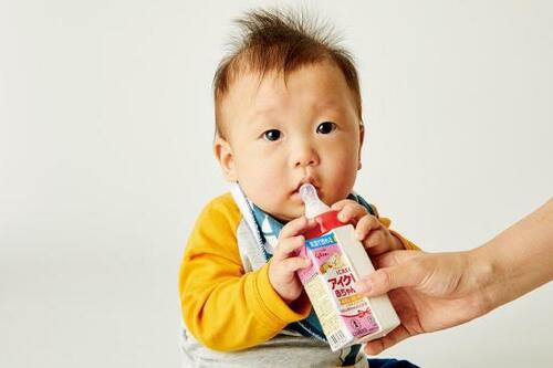 ほ乳びん不要のリッチェル「紙パック用乳首」