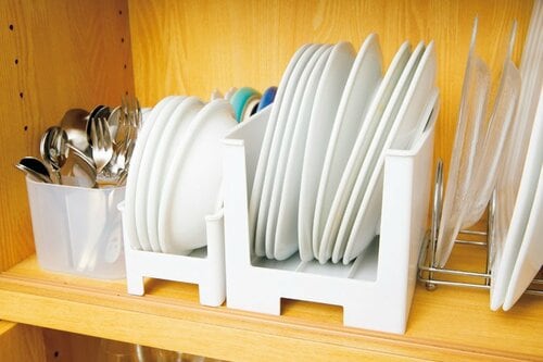 立てておけば取りやすい！ 頑丈で重めのお皿も大丈夫 イメージ