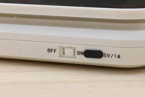 USB充電と単4形乾電池の2way電源 キッチンスケールおすすめ イメージ
